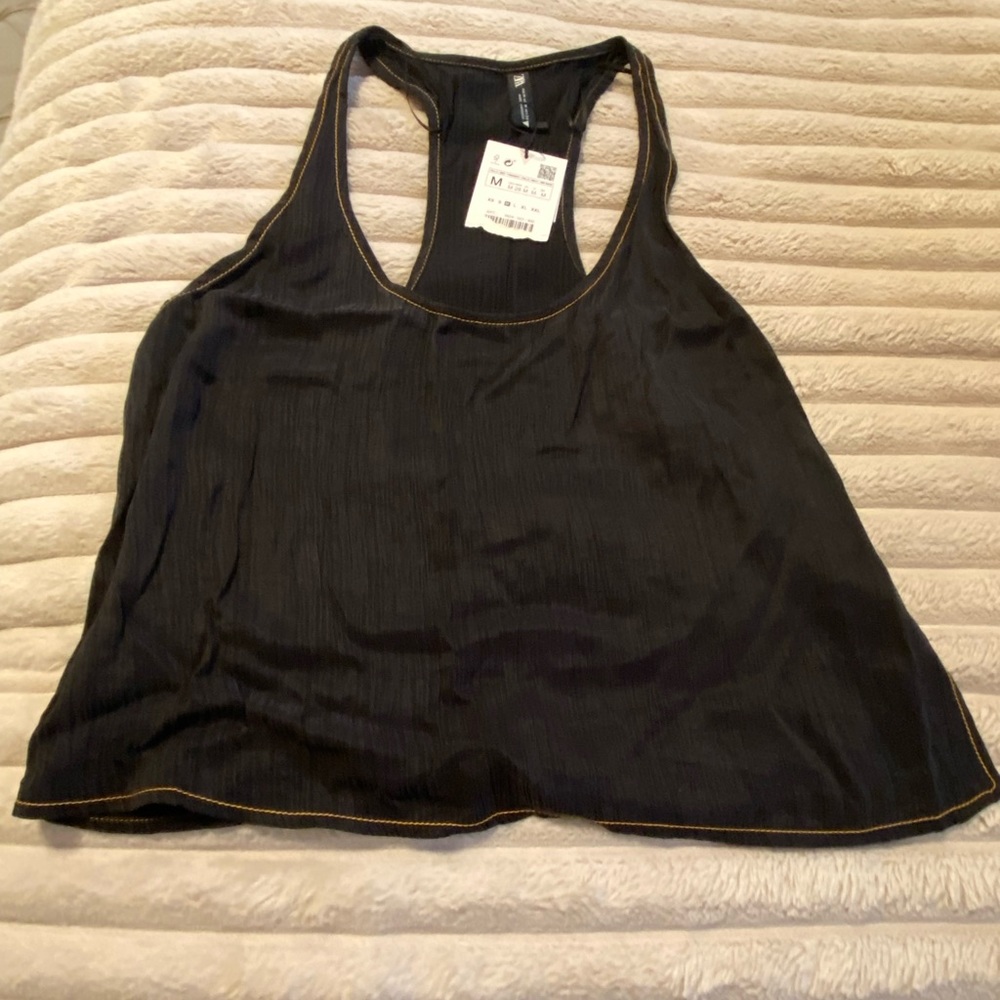 Zara - Picture 2 of 3